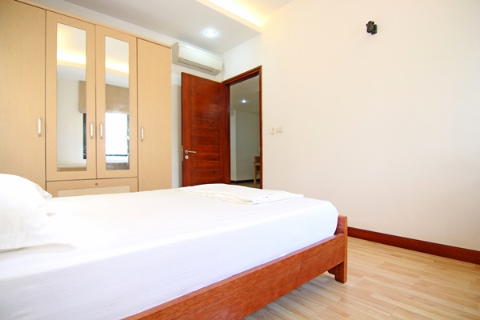 Spacious 2 bedroom apartment for rent on Pham Ngu Lao str., Hoan Kiem, Hanoi