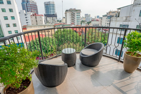Modern and spacious 03 bedroom apartment for rent in Hoan Kiem, Hanoi