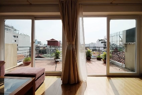 High floor 1 bedroom apartment with a huge private terrace for rent in Hai Ba Trung, Hanoi