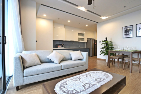Beautiful 2 bedroom apartment for rent in Vinhomes Metropolis, Ba Dinh