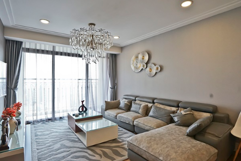 Luxurious 02 bedroom apartment for rent in Hoang Thanh Tower, Hai Ba Trung, Hanoi