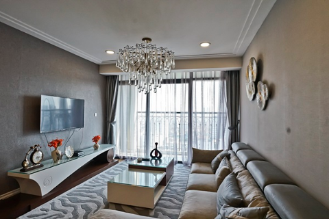 Luxurious 02 bedroom apartment for rent in Hoang Thanh Tower, Hai Ba Trung, Hanoi