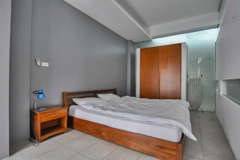 Large & modern 2 bedroom apartment in Truc Bach, Ba Dinh