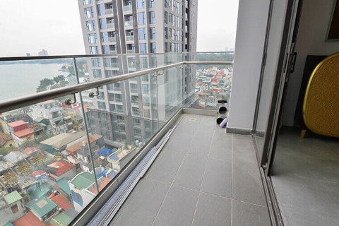 Lake view & Spacious 2 bedroom apartment for rent in Sun Grand City