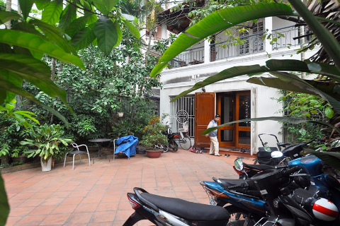 House for rent with 6 bedrooms, 6 private bathrooms in Tay Ho, Ha Noi