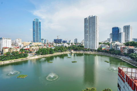 Lake view studio for rent near Lotte Tower, Ba Dinh