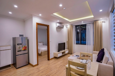 Good priced 1 bedroom apartment comes with full service in Ba Dinh