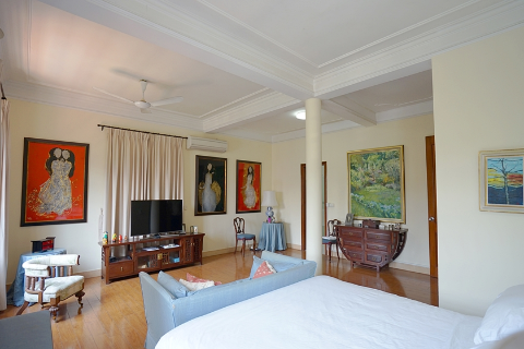 Good quality 6 bedroom villa with swimming pool and large balcony for rent in Tay Ho, Hanoi