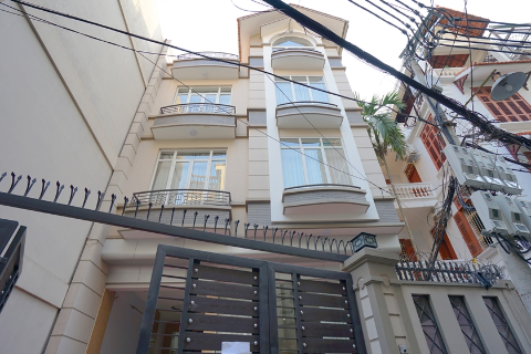 Spacious & modern 5 bedroom house for rent nearby Tay ho center, Hanoi