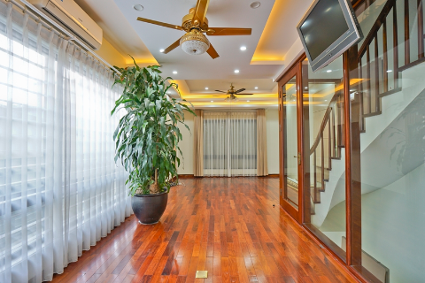 Newly renovated house with 3 bedrooms for rent in Tay Ho, Hanoi