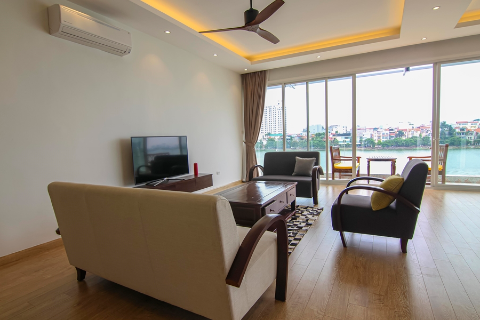 Lake view and spacious 3 bedroom apartment for rent on Quang An street, Tay Ho