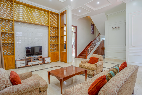 Charming 5 bedroom house for rent in Tay Ho, nearby Somerset West Point Hanoi