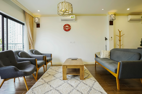 Spacious and pretty 1 bedroom apartment for rent on Tay Ho street, Hanoi