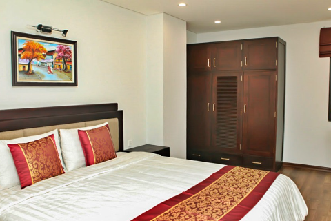 Cozy apartment with 2 bedrooms for rent near Indochina Plaza, Cau Giay