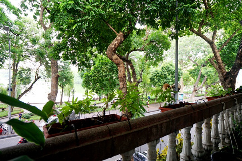 Lake view & classic house for rent in Hoan Kiem, Ha Noi