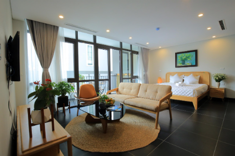 Cozy &  bright studio apartment for rent in Kim Ma, Ba Dinh