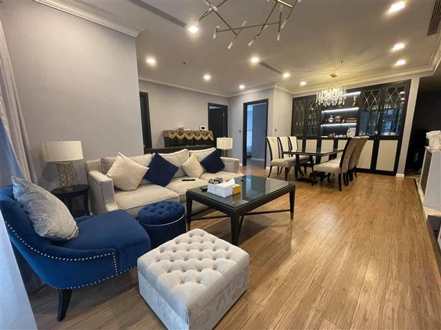 Beautiful 3 bedroom apartment for rent in Vinhomes Metropolis, Ba Dinh