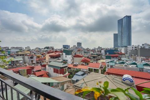 Modern 2 bedroom apartment on the high floor for rent in Dao Tan, Ba Dinh district
