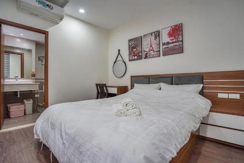 Cozy apartment on the high floor for rent in Dao Tan, Ba Dinh district