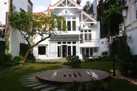Spectacular 5 bedroom villa with a spacious garden for rent on To Ngoc Van street, Tay Ho
