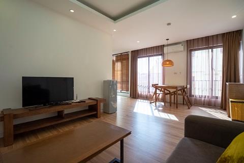 Beautiful and bright 1 bedroom apartment for rent in Ba Dinh