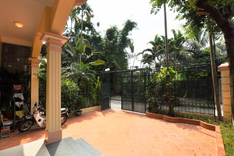 Charming 4 bedroom villa a courtyard and nice view in Xom Chua, Tay Ho