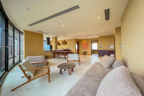 Brand new and modern 3 bedroom apartment for rent in Au Co street