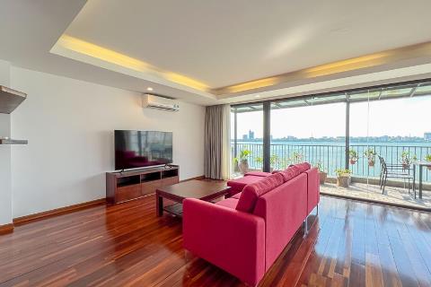 Lake view 3 bedroom apartment with a spacious balcony for rent on Quang Khanh