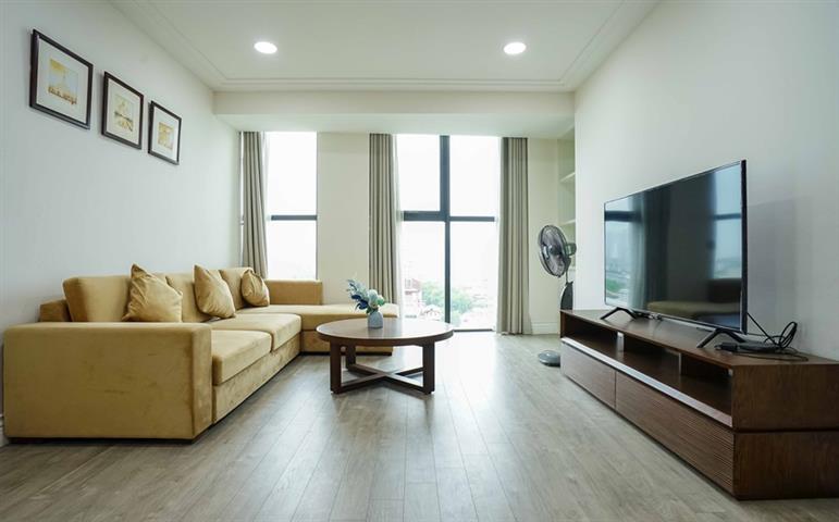 Spacious 3-Bedroom, 2-Bathroom Apartment at Hoang Thanh Tower with City View