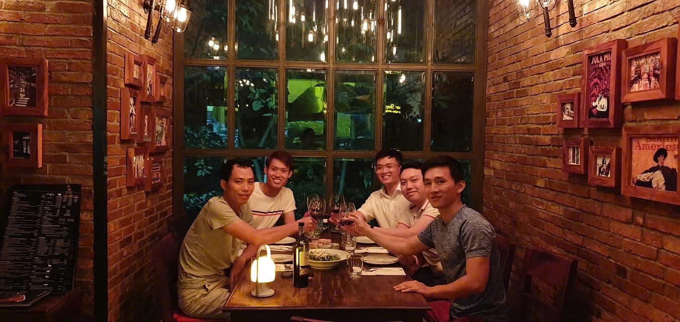 Toplist 7 Famous European Restaurants in Tay Ho District