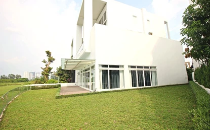 Spacious and luxurious 5 bedroom villa for rent at Q block, Ciputra