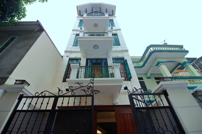 Reasonable price and quiet 4 bedroom house for rent in Tay Ho