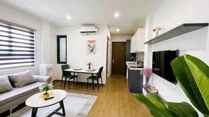 Bright and pretty 1 bedroom apartment for rent in Dao Tan, Ba Dinh