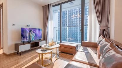 Bright 02-Bedroom Apartment in Vinhomes Metropolis, Ba Dinh