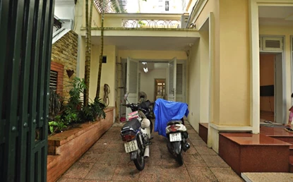 Semi furnished 4 bedroom villa for rent at C2 block, close to Unis, Ciputra, Tay Ho