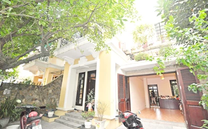 Charming and lovely 5 bedroom villa for lease at Ciputra, Tay Ho