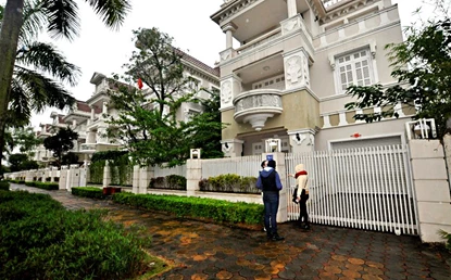 Semi furnished and spacious 5 bedroom villa for rent at T1 Block, Ciputra, Tay Ho