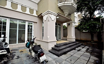 Spacious and fully furnished 5 bedroom villa for rent now at T1 Block, Ciputra, Tay Ho