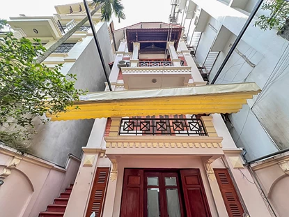 Semi furnished 5-bedroom house with front yard for rent on Dang Thai Mai Street, Tay Ho Area