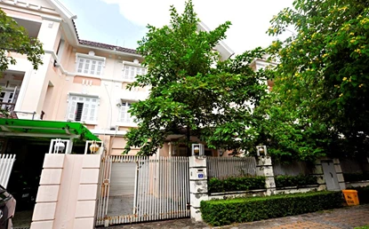 Semi-furnished 4 bedroom in center at T6 Block, Ciputra, Tay Ho