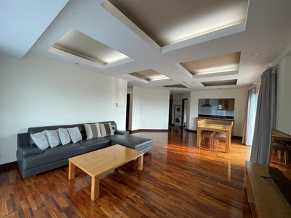 Elegant 2 bedroom serviced apartment for rent in center of Hoan Kiem, Ha Hoi street