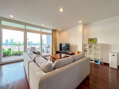Wonderful lake view 2 bedroom serviced apartment for rent in Quang Khanh, Tay Ho