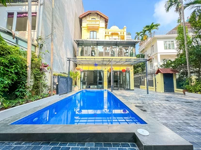 Villa with 4 Bedrooms and Swimming Pool for rent on Dang Thai Mai Str., Tay Ho