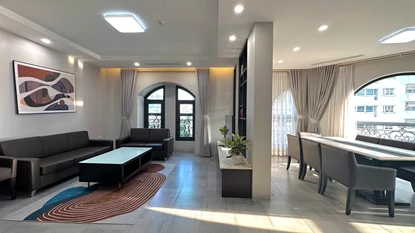 Spacious 3 bedrooms apartment for rent on Nguyen Van Huyen street, Cau Giay, Hanoi 