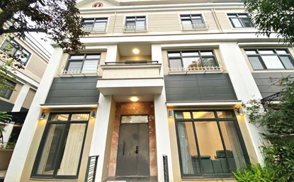 Brand new with modern style 5 bedroom villa for rent in Starlake, Bac Tu Liem district