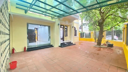 Charming 4-bedroom villa near international schools, Tay Ho