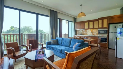 Lake view with nice decoration 2 bedroom apartment for lease now in Xom Chua, Tay Ho