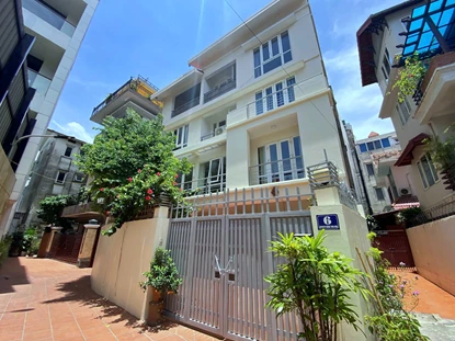 New and modern house with 4 bedroom for rent now in Dang Thai Mai, Tay Ho