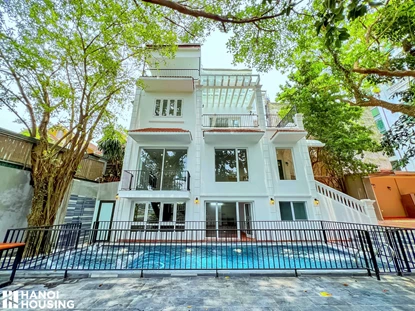 Garden villa, outdoor swimming pool for rent in Tay Ho