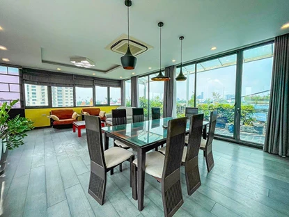 Stunning 3-Bedroom Penthouse Apartment for rent on Truc Bach Island